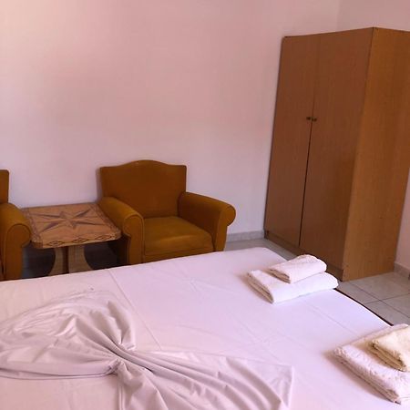 Sotiri Rooms Sarande Bagian luar foto