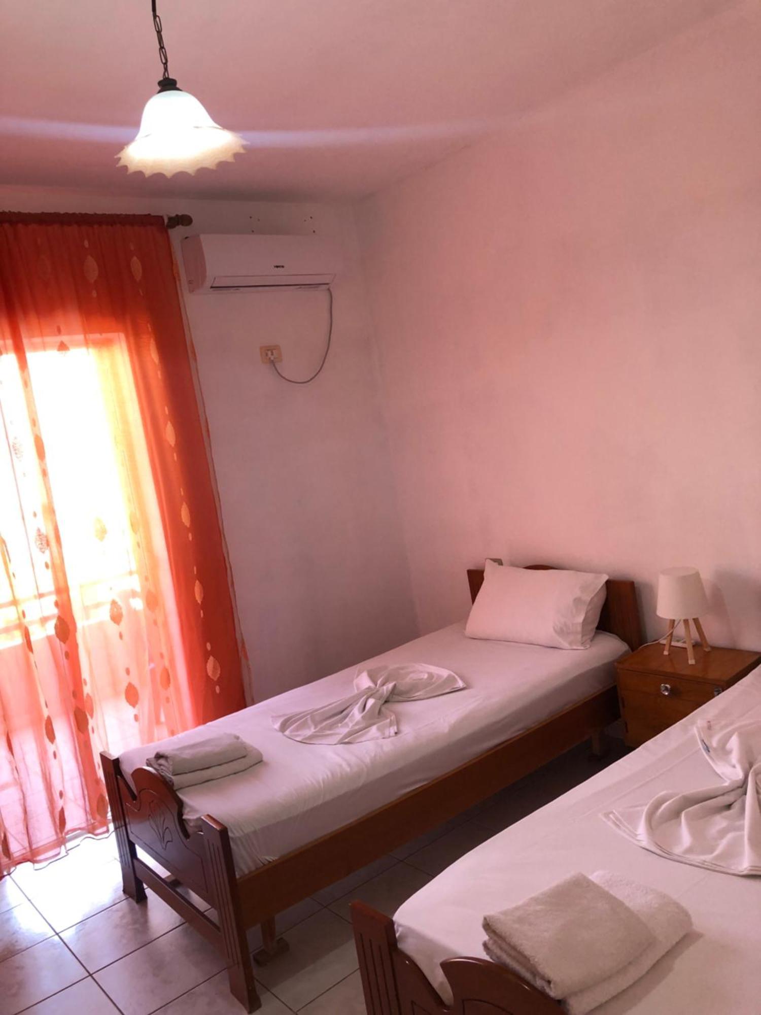 Sotiri Rooms Sarande Bagian luar foto